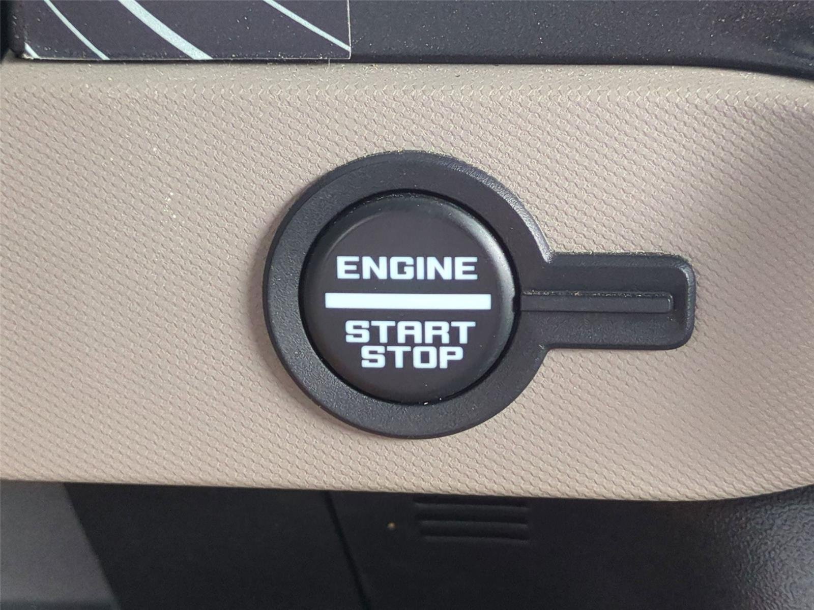 Used 2023 Cactus Gray Ford Wildtrak Advanced image 30