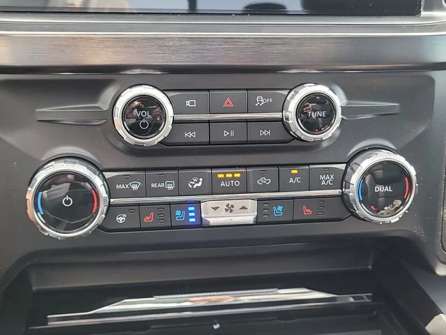 New 2026 Black Metallic Ford Lariat image 27