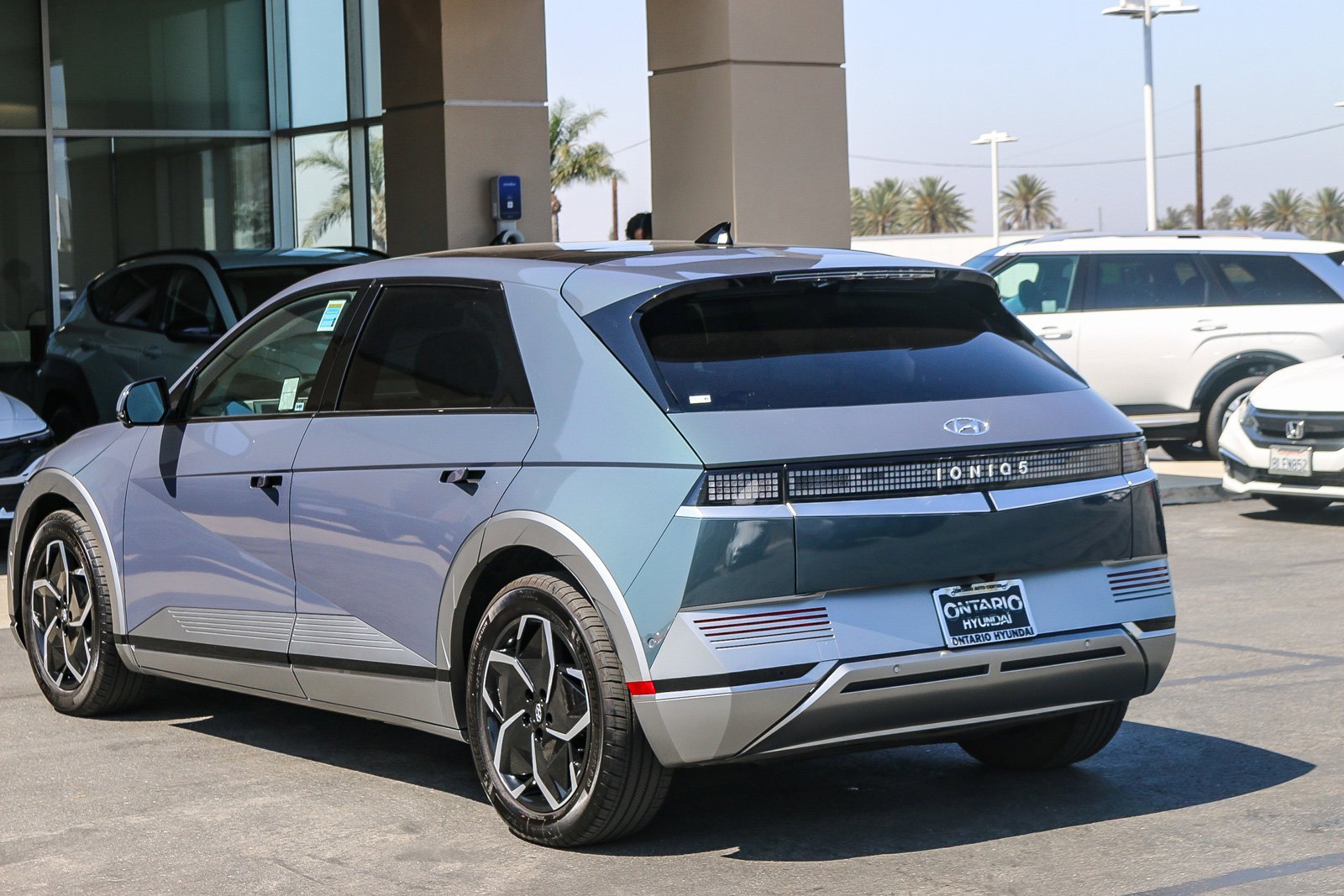 2024 Hyundai IONIQ 5 Limited - Photo 7