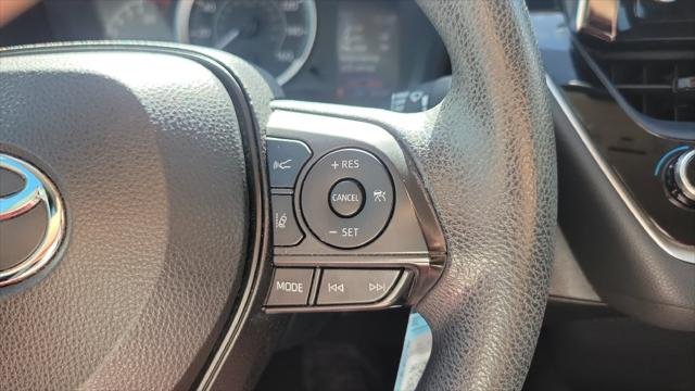 Certified Used 2020 CLASSIC SILVER MET Toyota  image 21