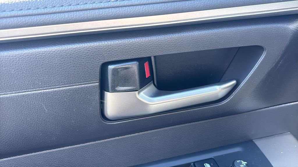 2026 Toyota Tundra SR5 - Photo 12