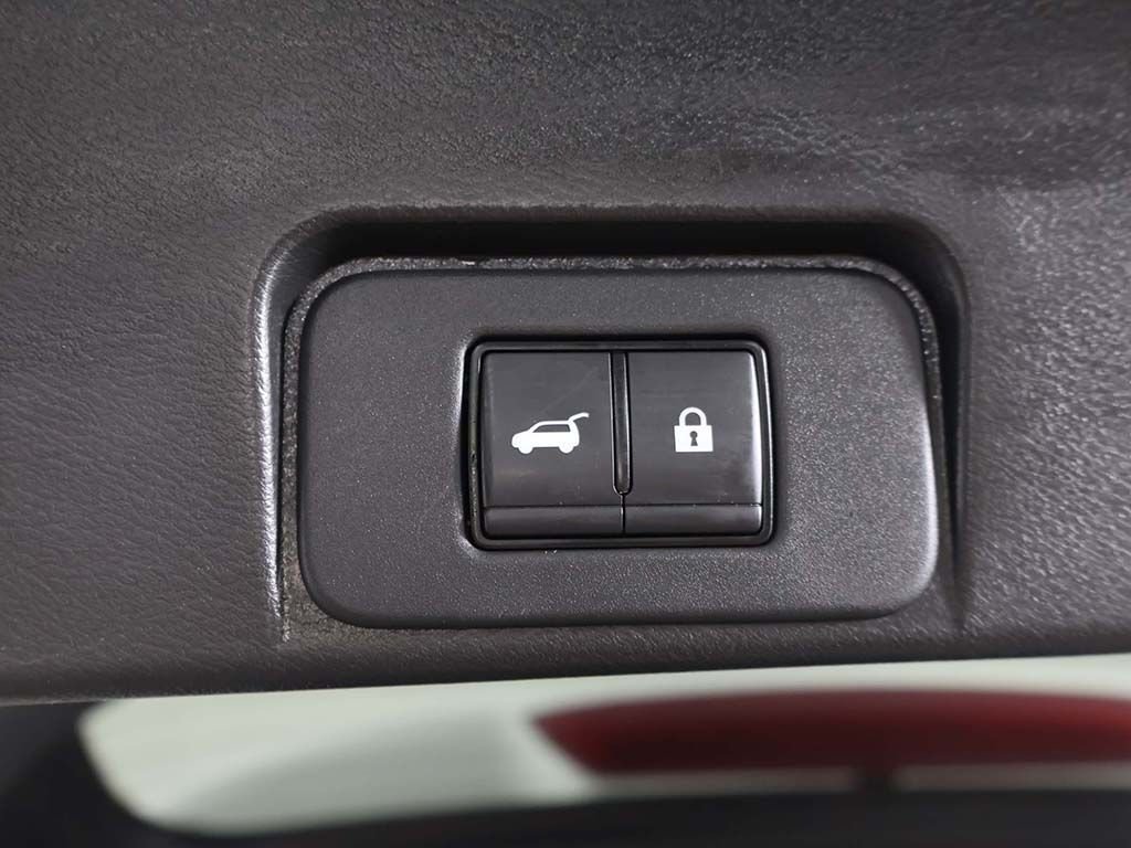 Used 2023 White Nissan SV image 21