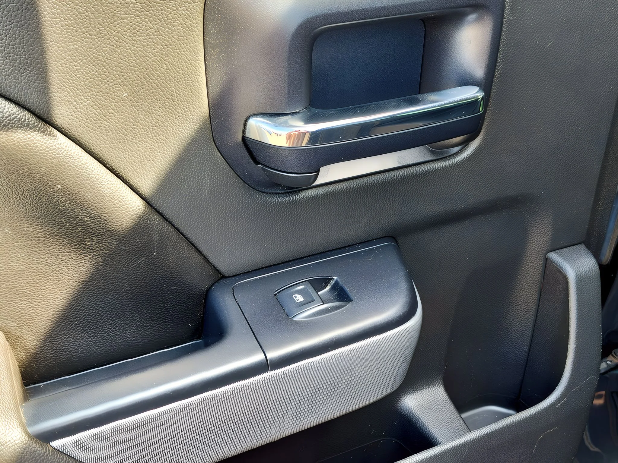 2017 Chevrolet Silverado 1500 LT - Photo 27