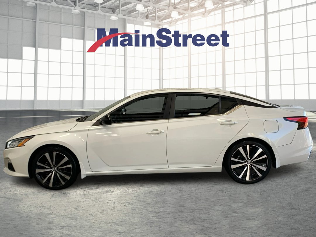 Used 2022 Nissan Altima SR with VIN 1N4BL4CVXNN389258 for sale in Kansas City
