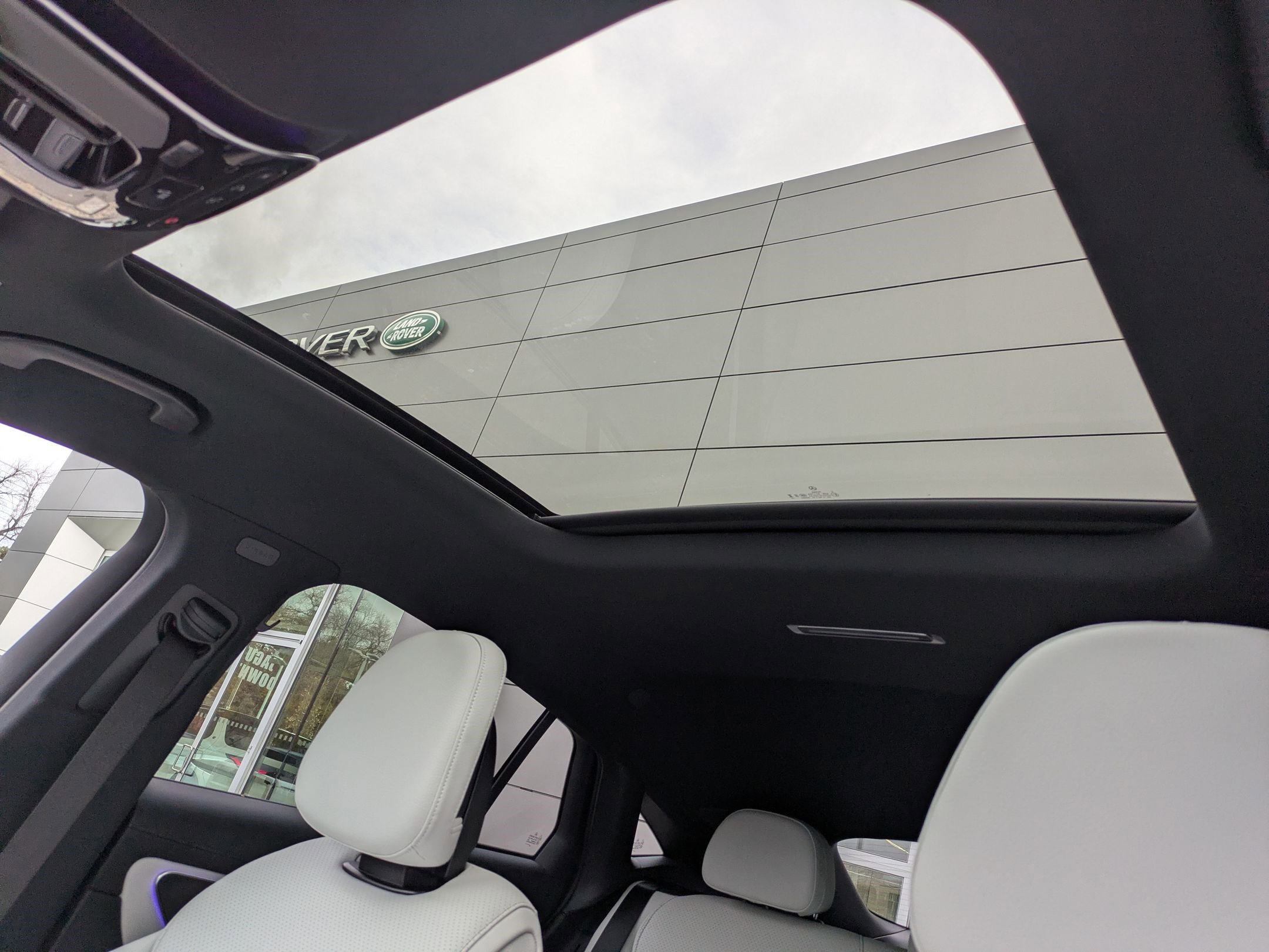 New 2026 Cirrus Silver Metallic Mercedes-Benz GLC 300 image 15