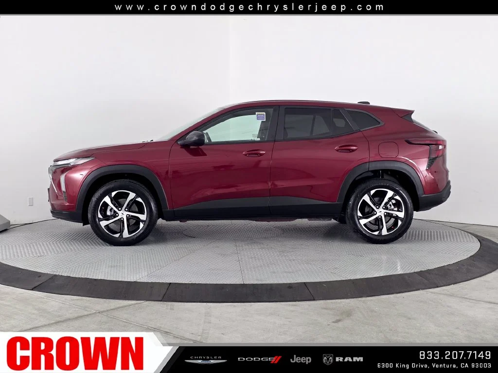 Used 2025 Red Chevrolet 1RS image 4