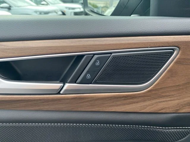 2026 Volkswagen Atlas SE - Photo 23