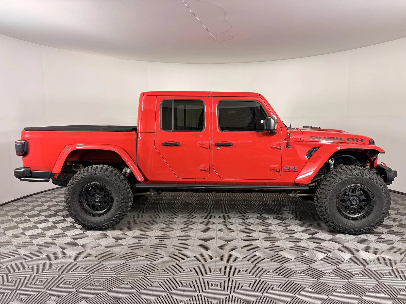 Used 2021 Firecracker Red Clearcoat Jeep Rubicon image 9