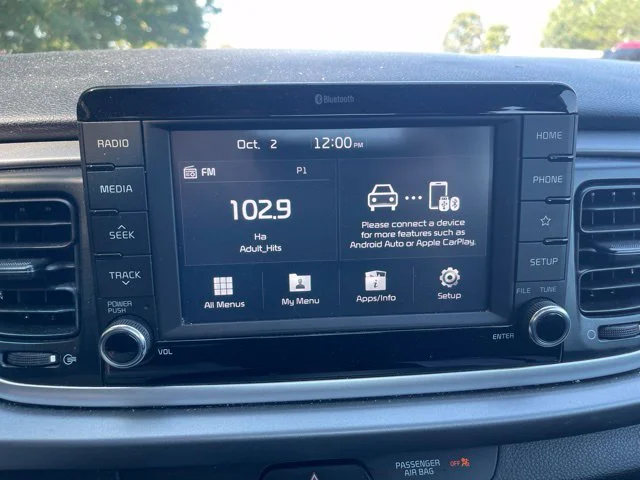 Used 2020 White Kia LX image 11