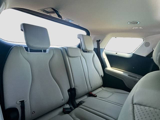 2025 Kia Carnival SX - Photo 28