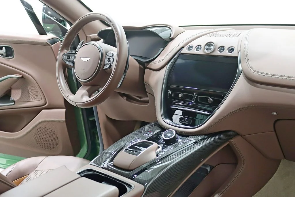 2023 Aston Martin DBX 707