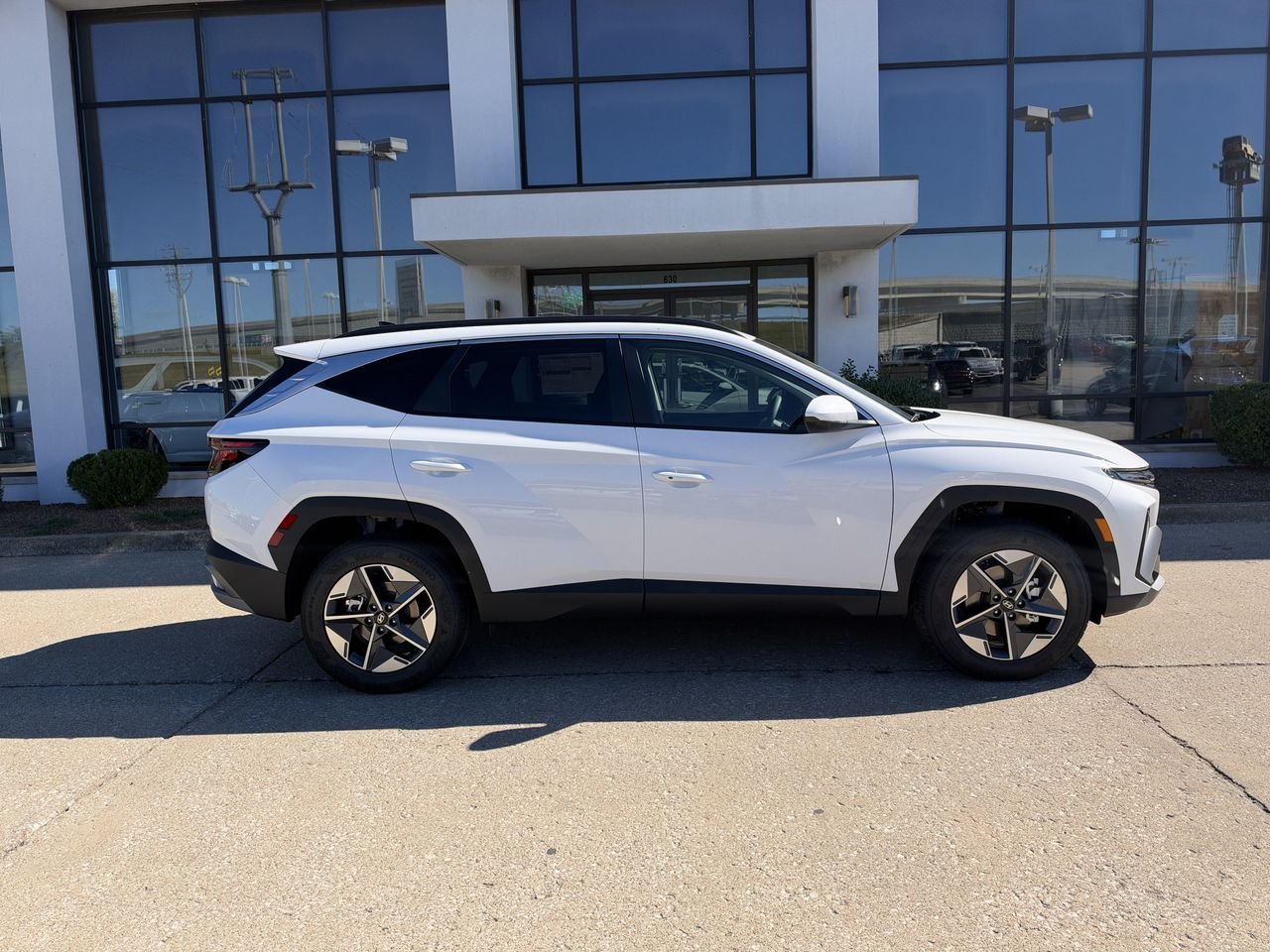 New 2026 White Pearl Hyundai SEL AWD image 3