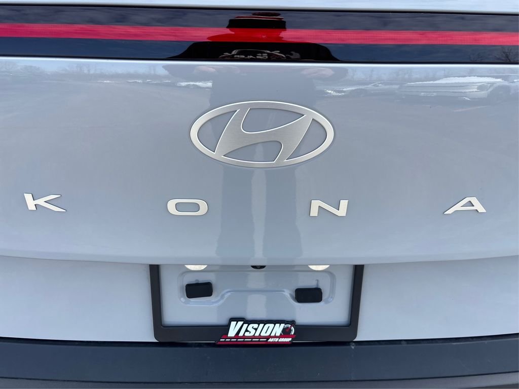 2026 Hyundai Kona SE - Photo 14