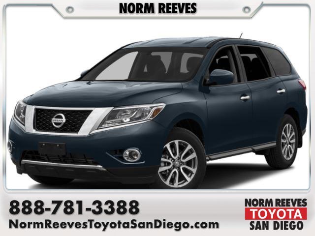 2015 Nissan Pathfinder SL 2WD's photo