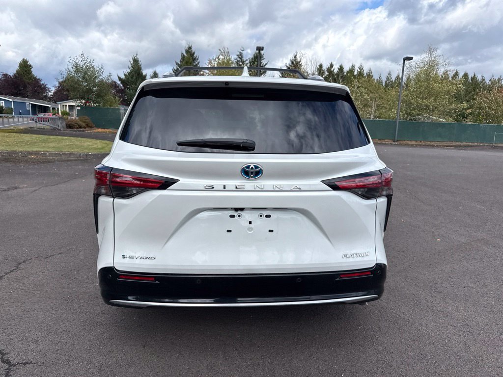 Used 2025 Wind Chill Pearl Toyota Platinum image 6