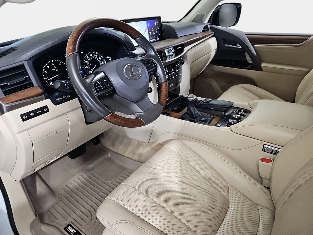Used 2020 White Lexus 570 image 19
