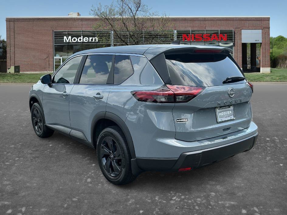 Certified Used 2026 Boulder Gray Pearl Nissan SV image 2