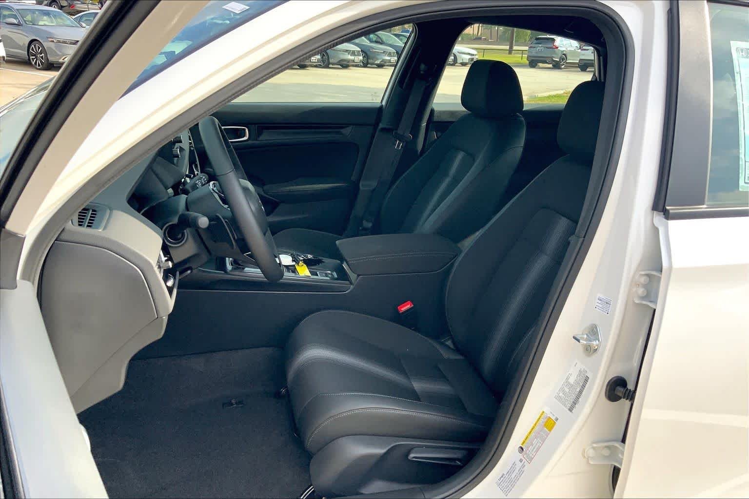 2026 Honda Civic Hatchback Sport - Photo 9