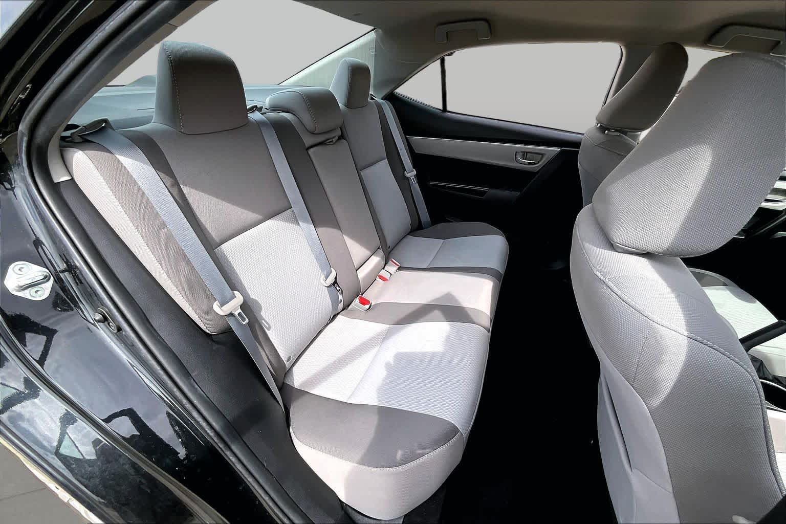 Used 2018 Black Sand Pearl Toyota LE image 18