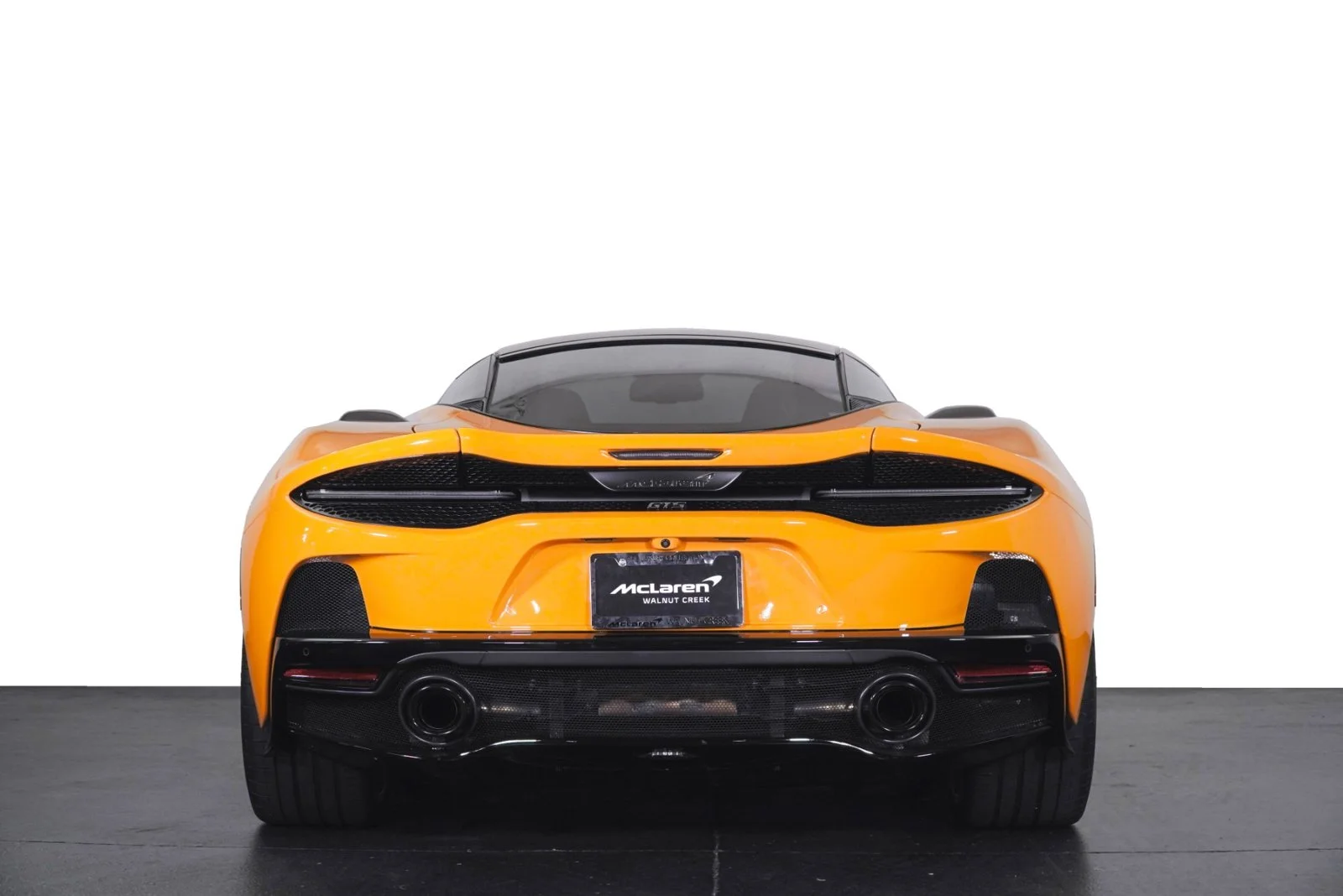 Certified Used 2025  McLaren  image 30