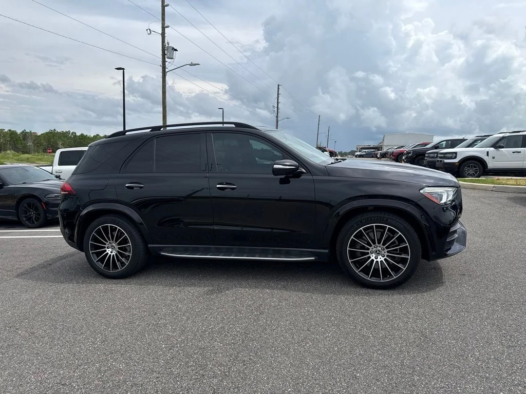 Used 2021 Black Mercedes-Benz GLE 450 image 1