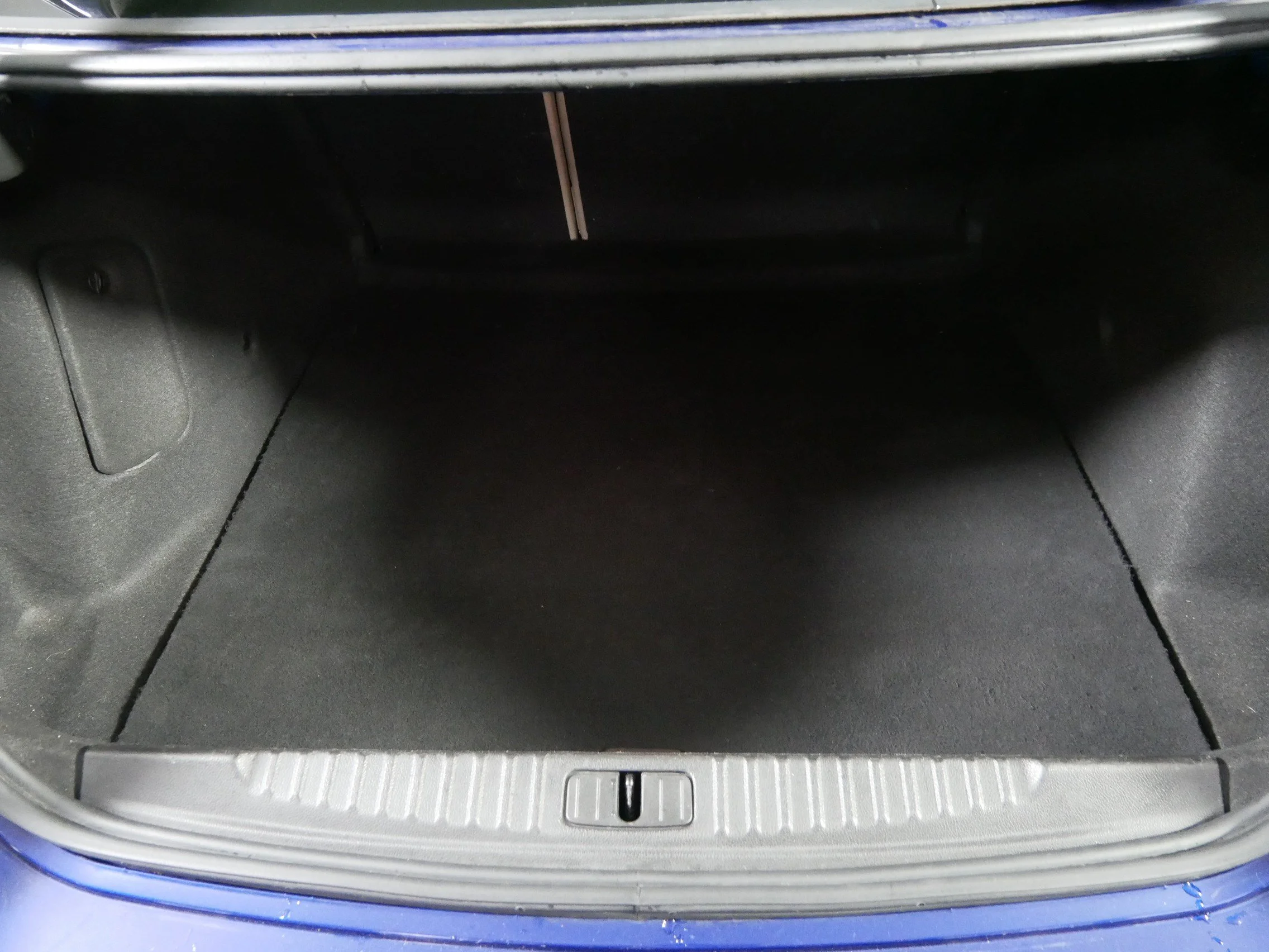 Used 2013 Luxo Blue Metallic Buick  image 18