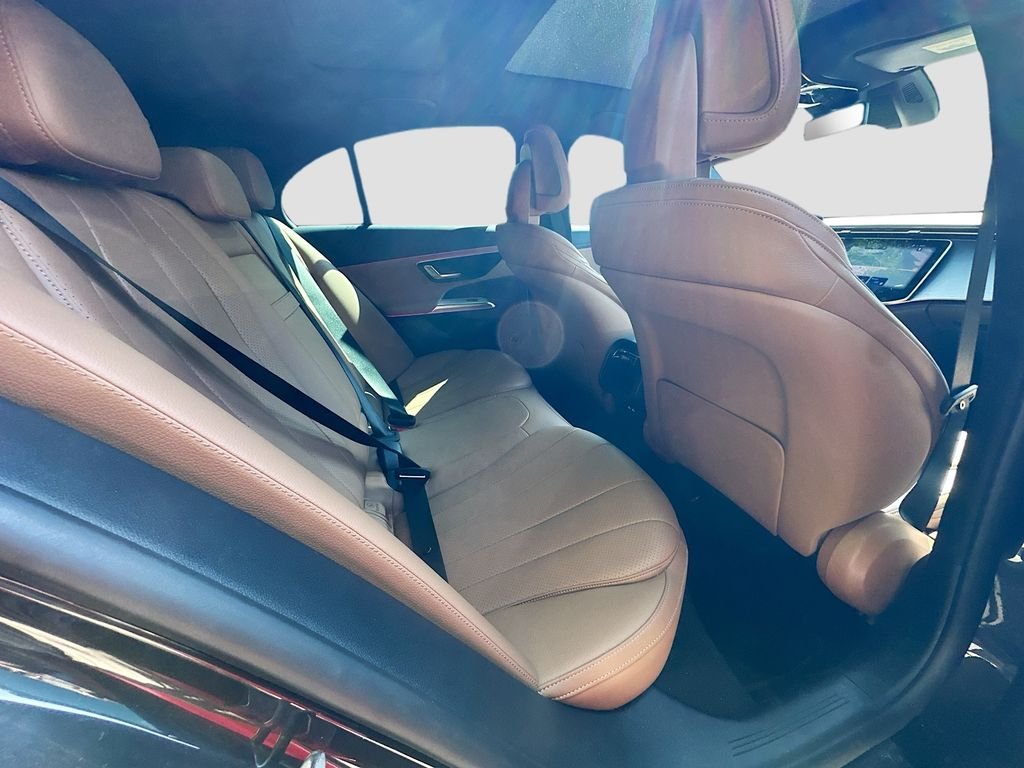 Certified Used 2025  Mercedes-Benz E 350 image 29