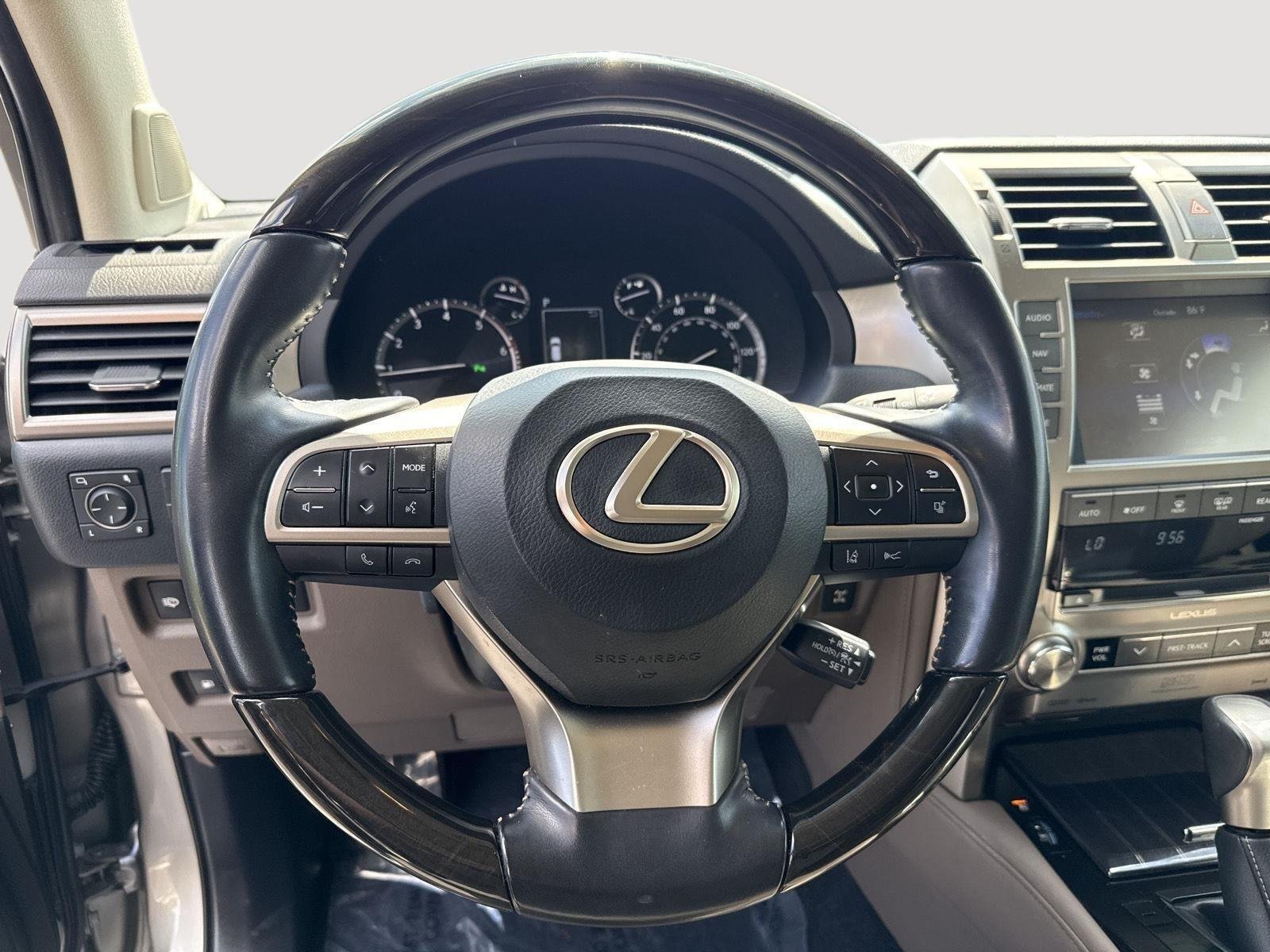 Used 2021 Atomic Silver Lexus GX 460 Premium image 21