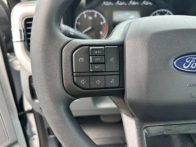 New 2027 Oxford White Ford F-350® XL image 20