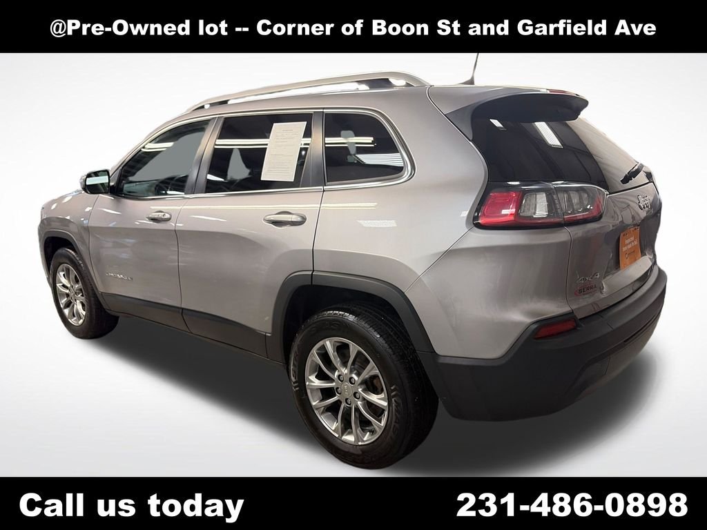 Used 2019 Silver Jeep Latitude Plus image 5