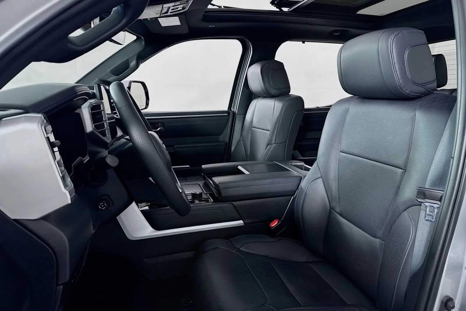 Used 2025 CELESTIAL SILVER Toyota Platinum image 17