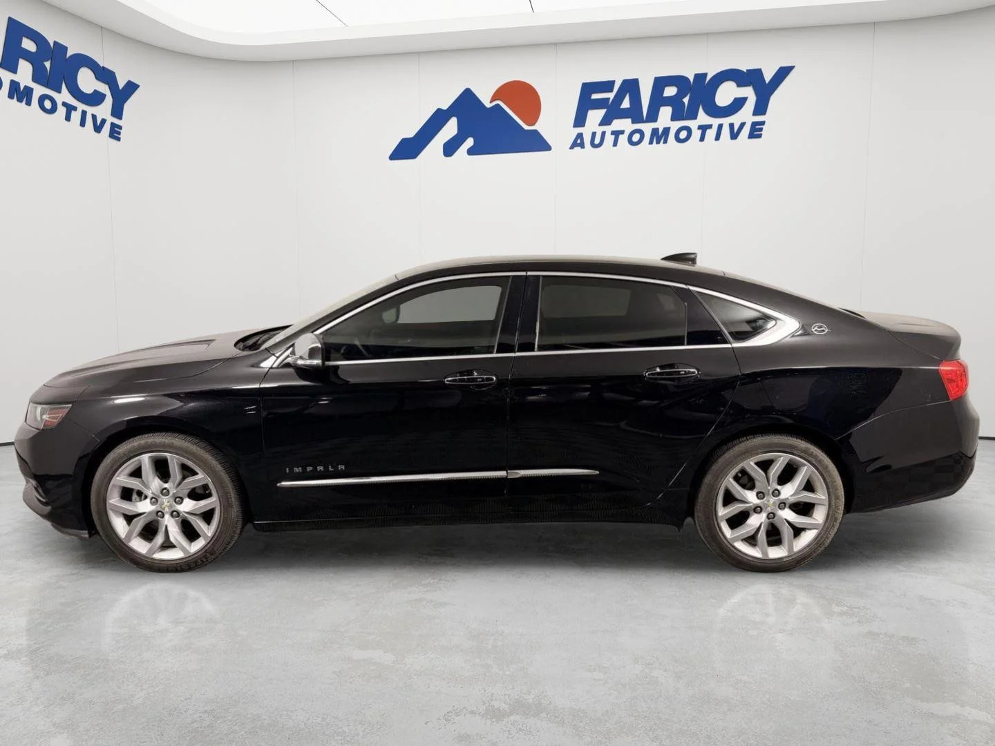 Used 2018 MOSAIC BLACK METALLIC Chevrolet Premier image 2