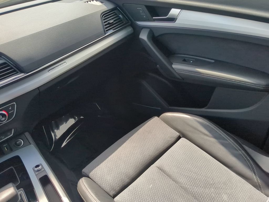 Used 2023 Silver Audi 55 Prestige image 18