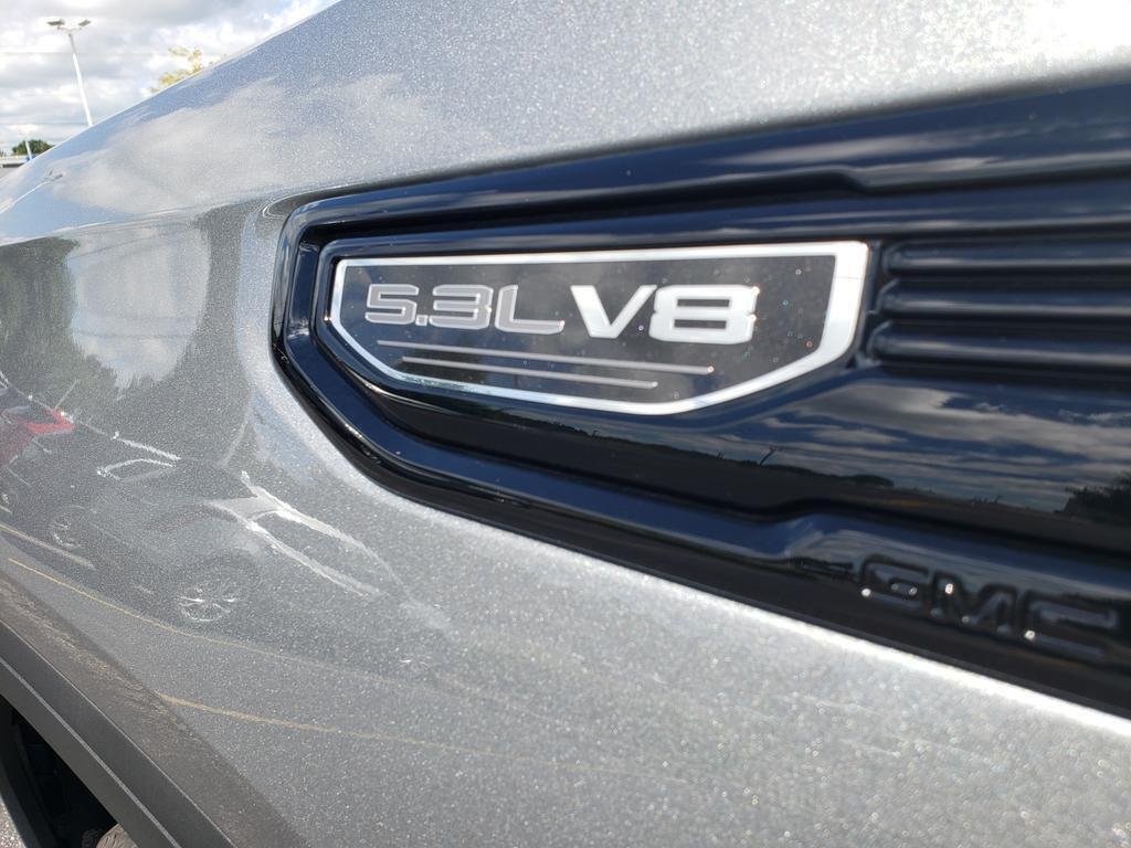 New 2026 Sterling Metallic GMC Elevation image 10