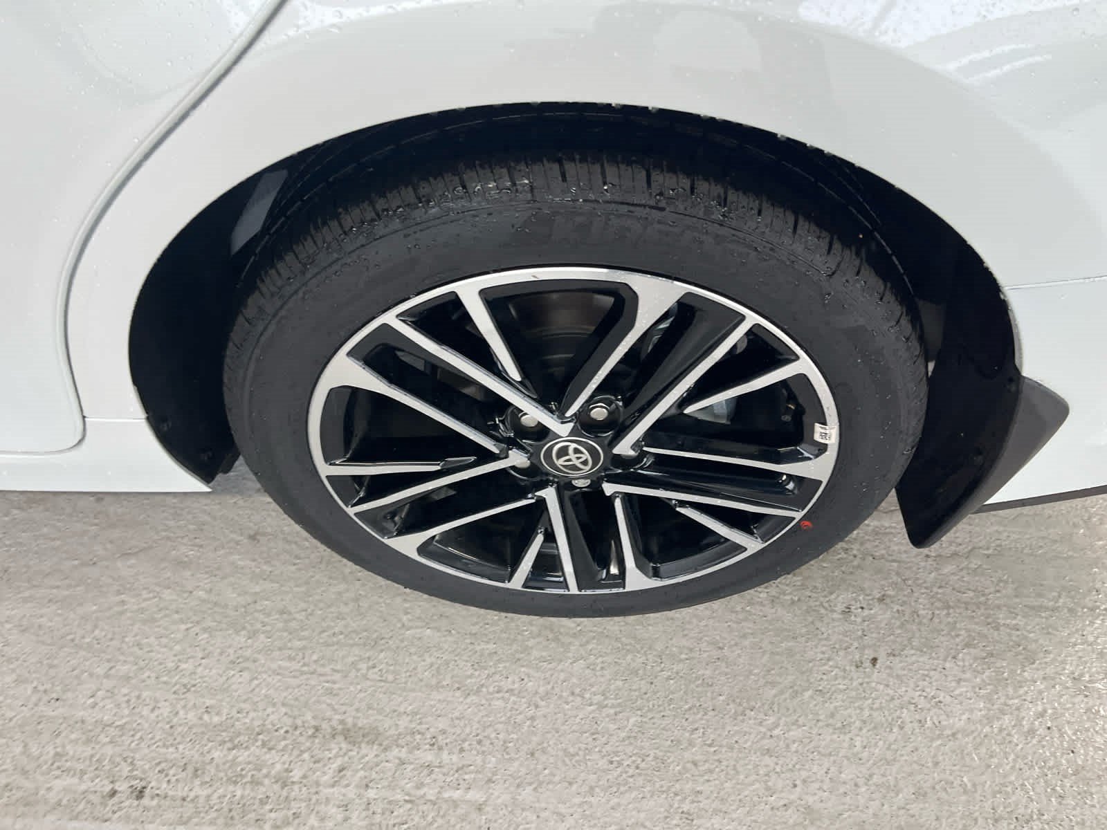 Used 2026 Wind Chill Pearl Toyota XLE image 8