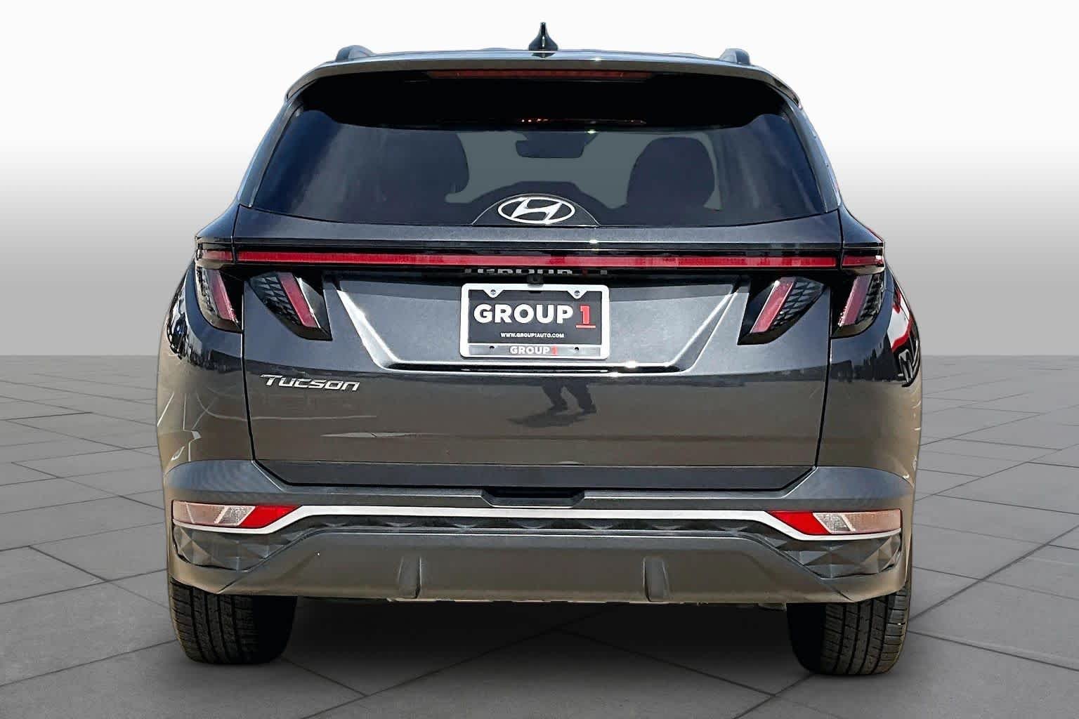 Used 2022 Portofino Gray Hyundai SEL image 5
