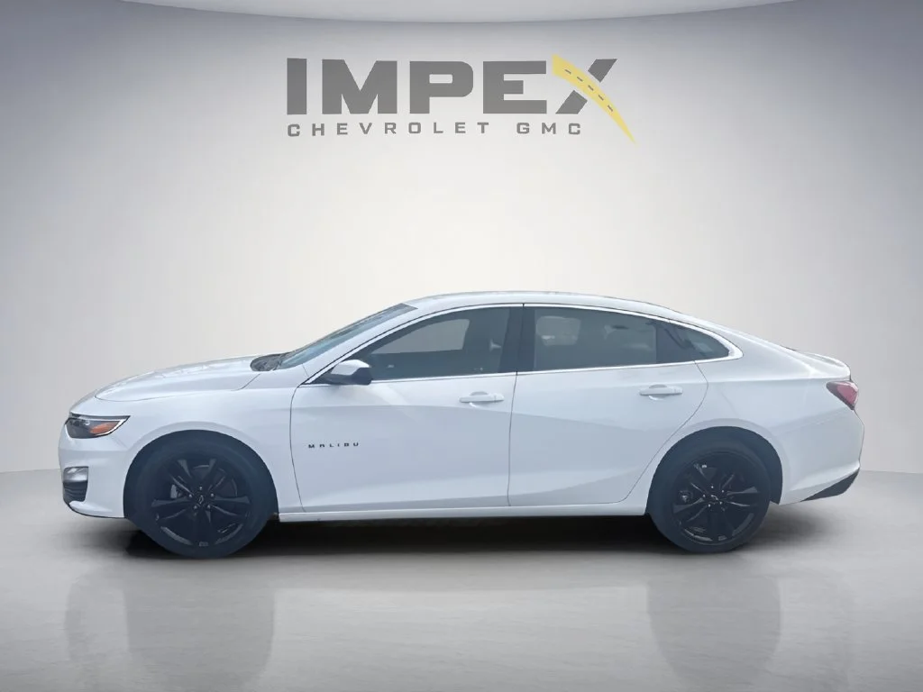 Used 2024 White Chevrolet LT image 2