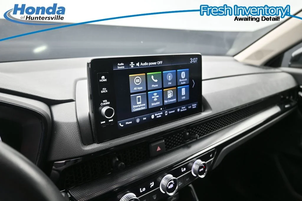 Used 2023 Crystal Black Pearl Honda EX-L image 18