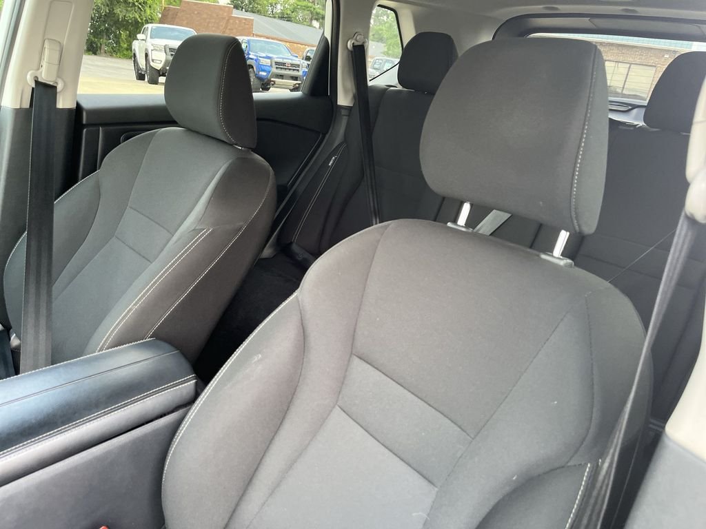 Used 2024 White Nissan S image 11
