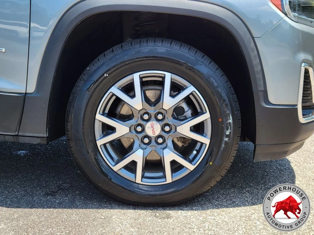 Used 2023 Silver GMC SLT image 12