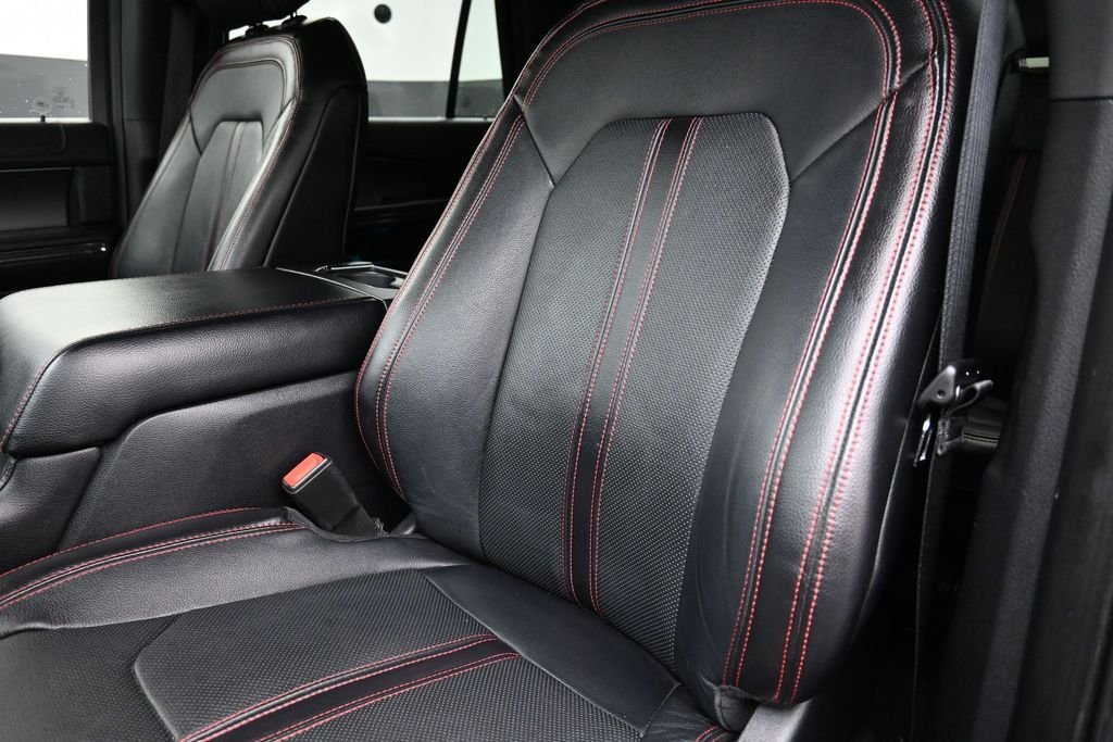 Used 2019 Gray Ford Limited image 33
