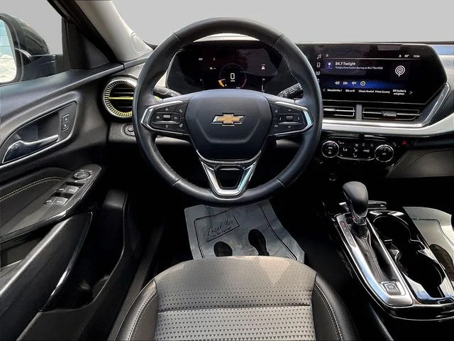 Used 2025 Gray Chevrolet LT image 10