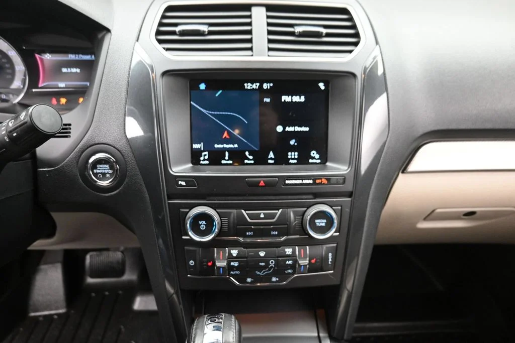 Used 2018 Red Ford XLT image 20