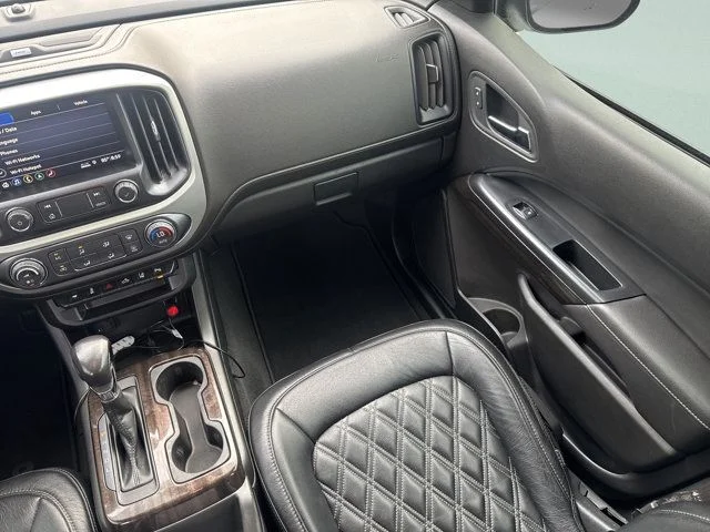 Used 2022 Gray GMC Elevation image 16