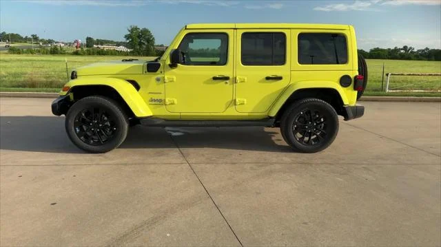 New 2023 High Velocity Clear-Coat Exterior Paint Jeep Sahara 4xe image 5