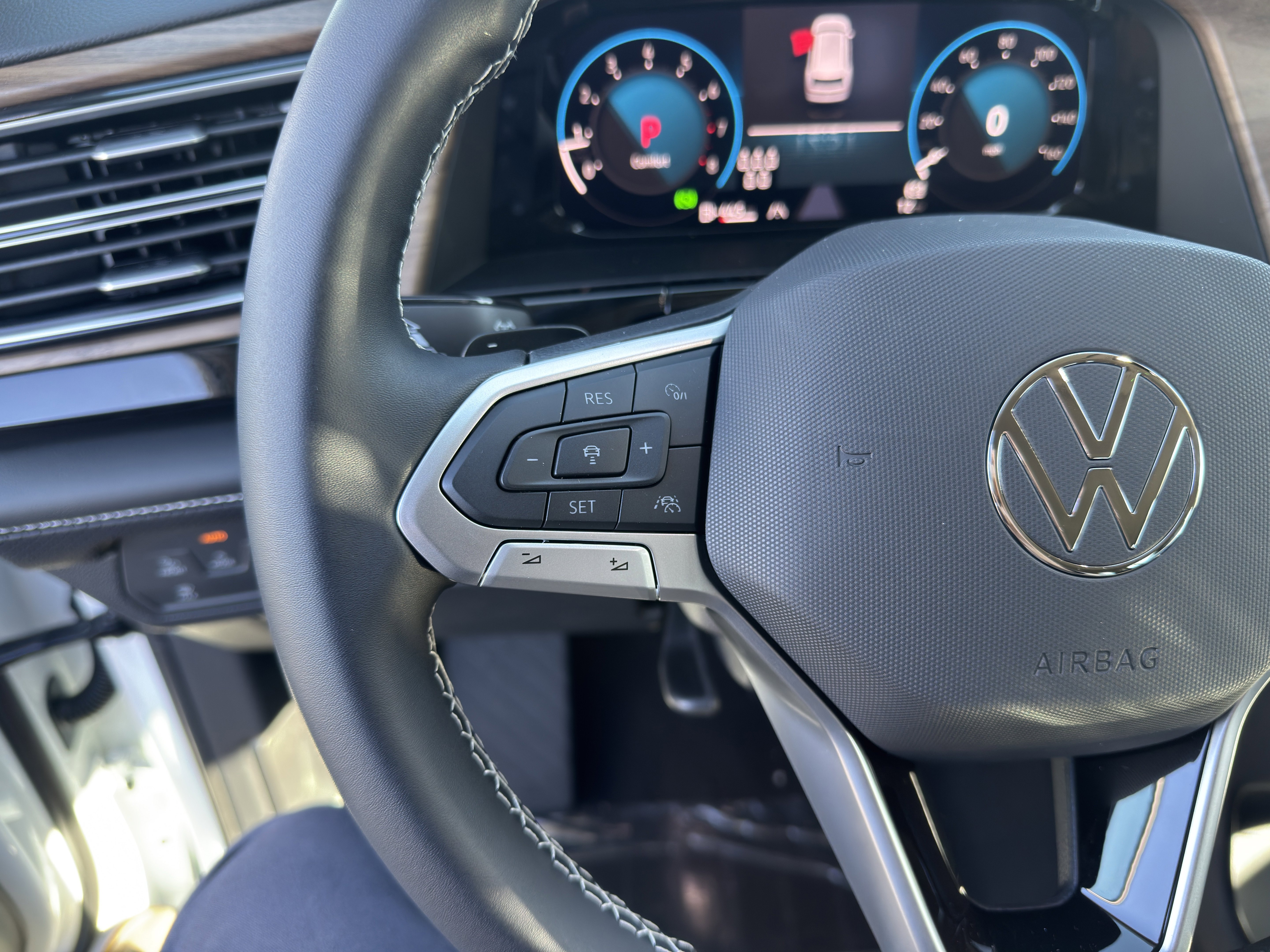 2026 Volkswagen Atlas SE w/Tech - Photo 16