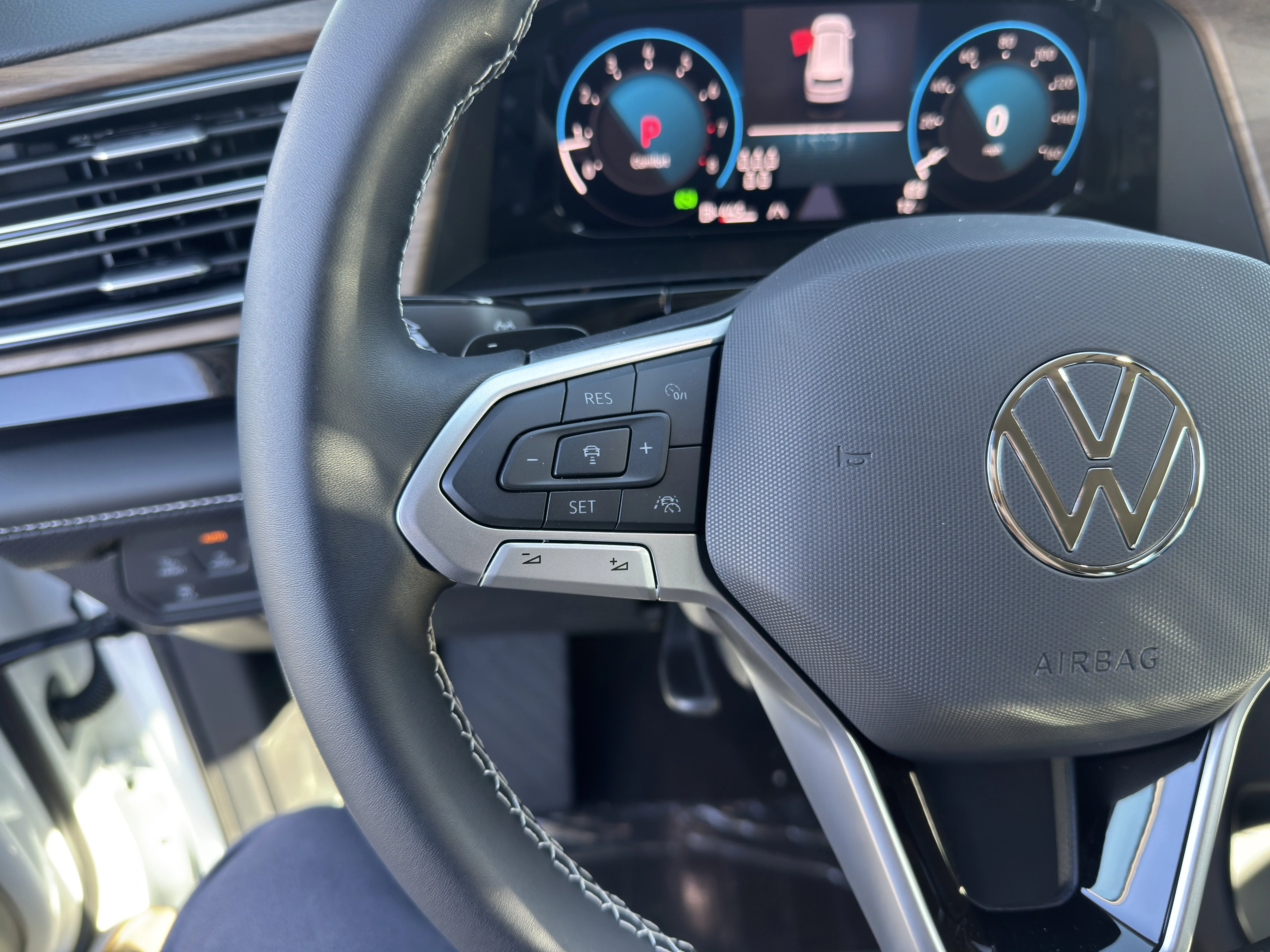 2026 Volkswagen Atlas SE w/Tech - Photo 16
