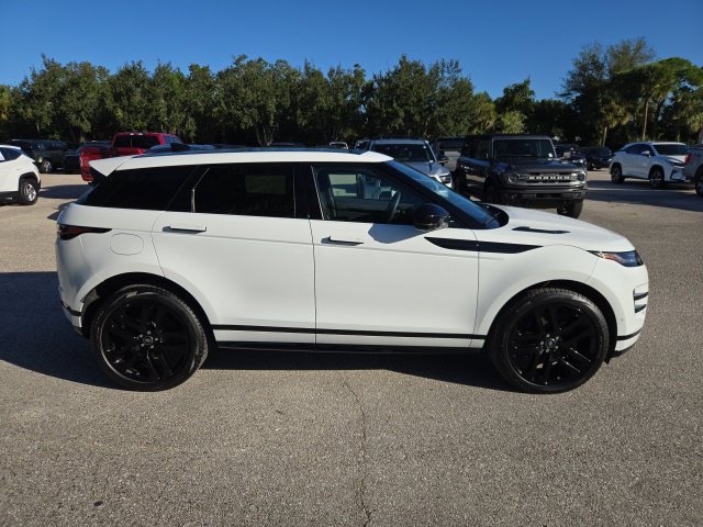 Used 2026 Fuji White Land Rover Dynamic SE image 5