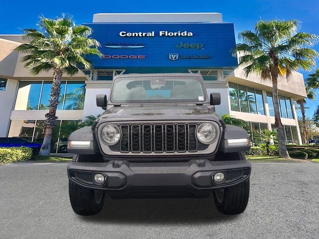 Used 2025 Gray Jeep Sport S 4xe image 3