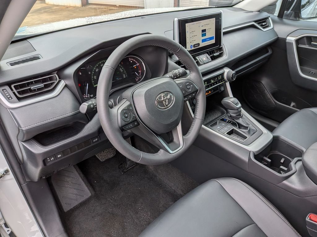 Used 2024 Beige Toyota XLE Premium image 32